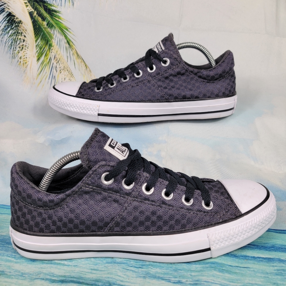 Converse Chuck Taylor All Star Low Top in Charcoal Gray